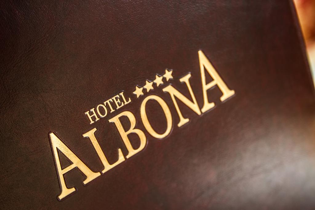 Hotel Albona 이스크글 외부 사진